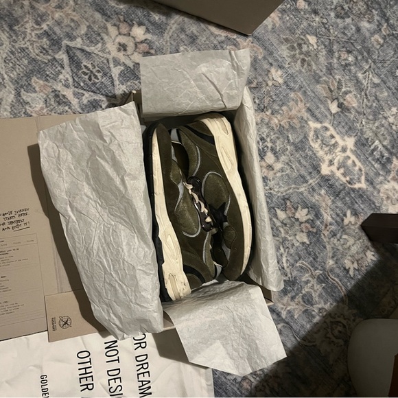 Men’s Golden Goose Dad Star Sneaker - Picture 7 of 7